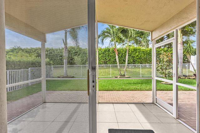 3760 Newport Avenue, Boynton Beach, FL 33436