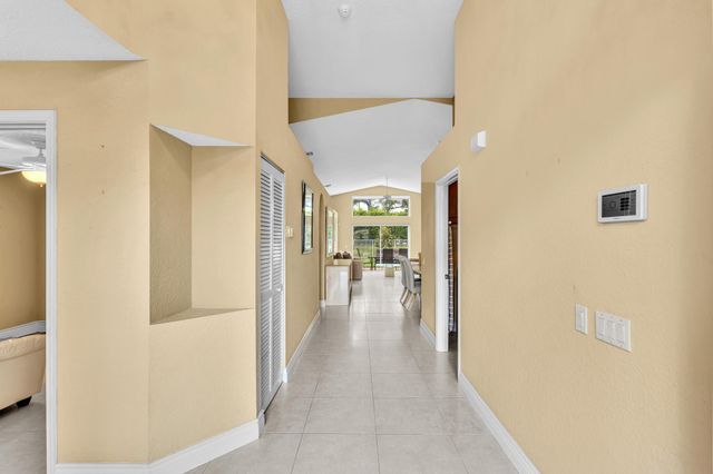 3760 Newport Avenue, Boynton Beach, FL 33436