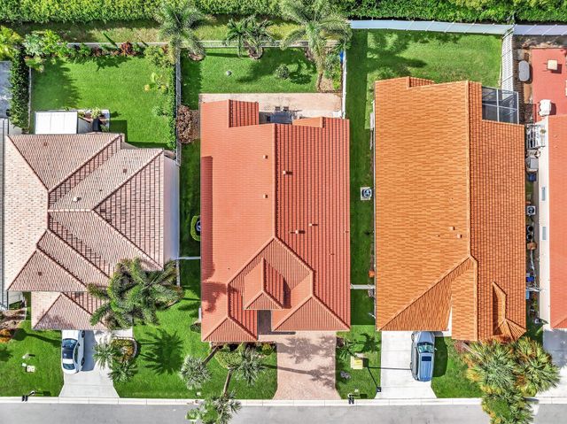 3760 Newport Avenue, Boynton Beach, FL 33436