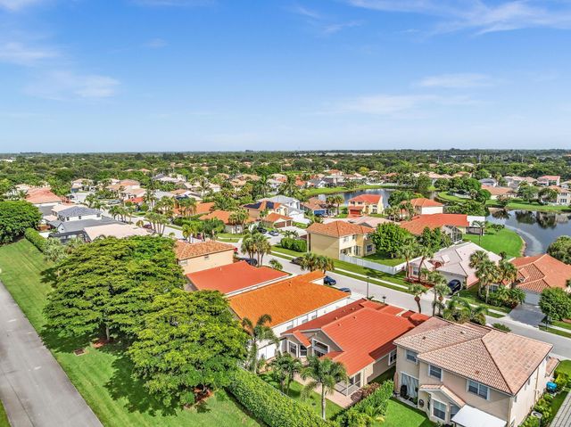 3760 Newport Avenue, Boynton Beach, FL 33436
