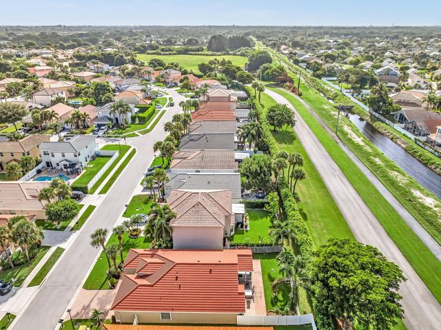 3760 Newport Avenue, Boynton Beach, FL 33436