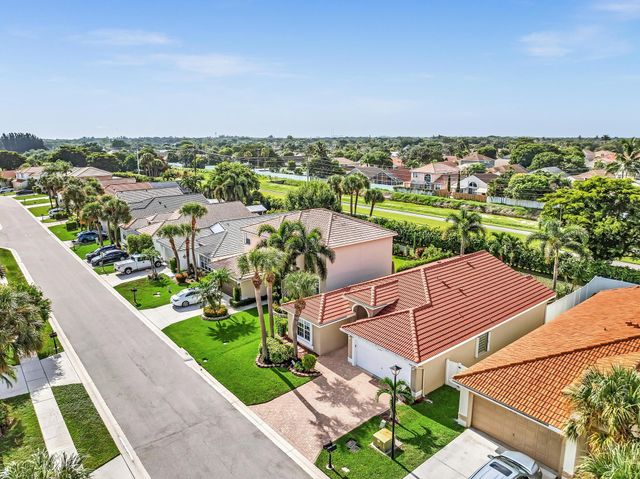 3760 Newport Avenue, Boynton Beach, FL 33436