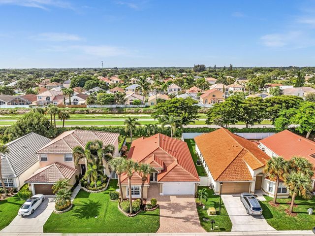 3760 Newport Avenue, Boynton Beach, FL 33436