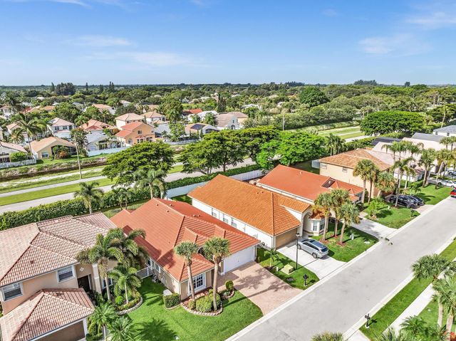 3760 Newport Avenue, Boynton Beach, FL 33436