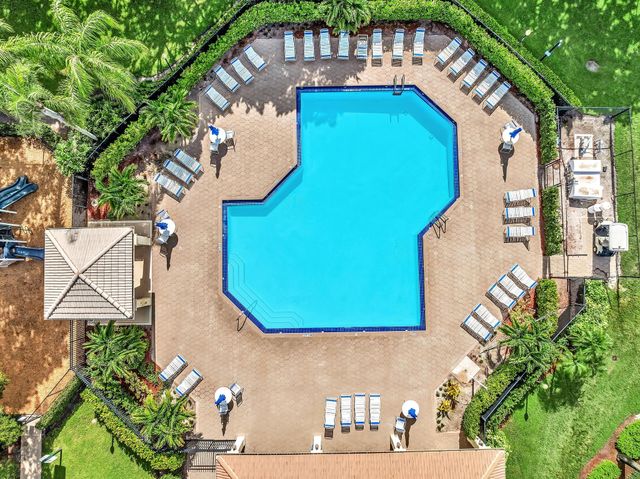 3760 Newport Avenue, Boynton Beach, FL 33436