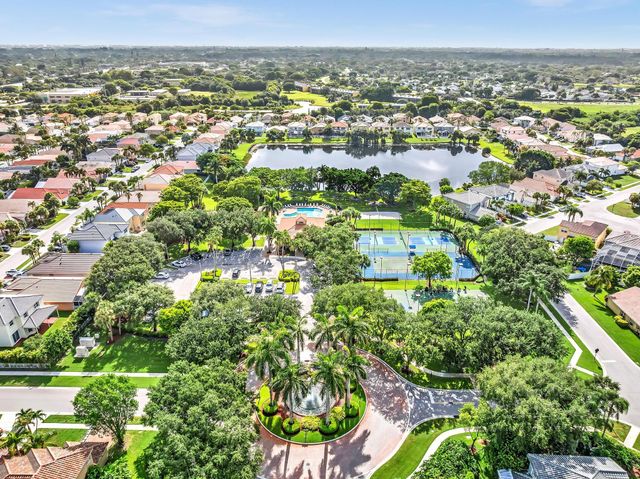 3760 Newport Avenue, Boynton Beach, FL 33436
