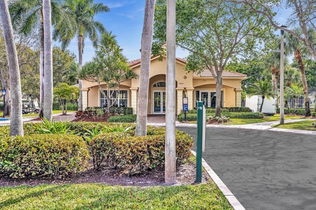 3760 Newport Avenue, Boynton Beach, FL 33436