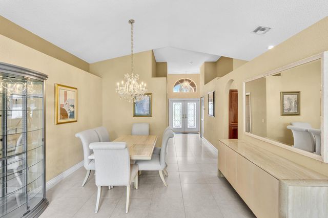 3760 Newport Avenue, Boynton Beach, FL 33436