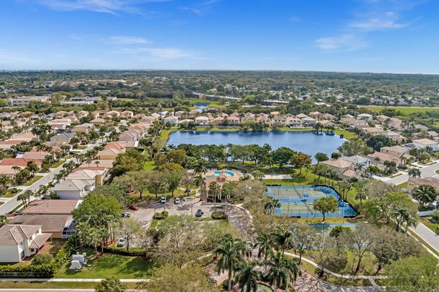 3760 Newport Avenue, Boynton Beach, FL 33436