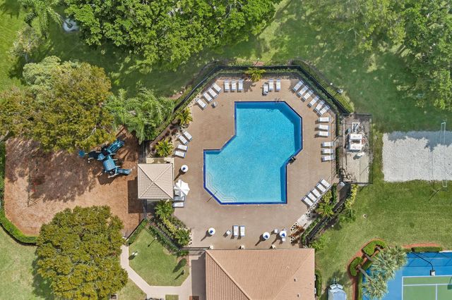 3760 Newport Avenue, Boynton Beach, FL 33436