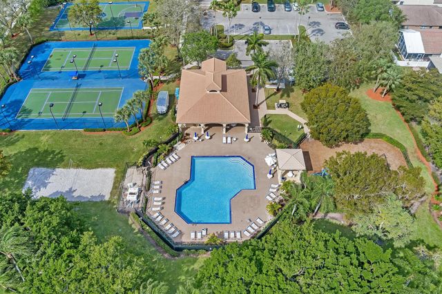 3760 Newport Avenue, Boynton Beach, FL 33436