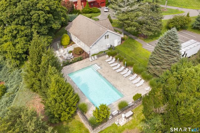 33 Old Field Hill Road 18, Southbury, CT 06488