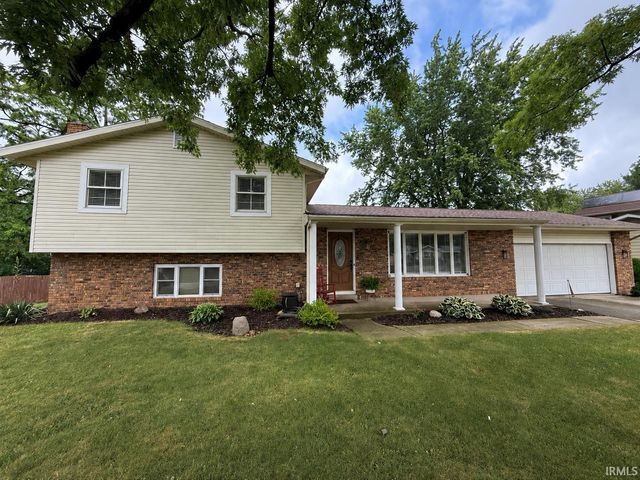 609 Westlake Drive, Middlebury, IN 46540
