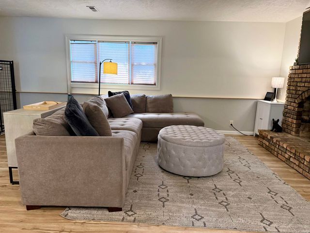 609 Westlake Drive, Middlebury, IN 46540