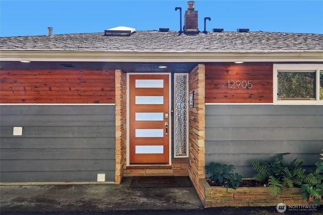 12905 Standring Lane SW, Burien, WA 98146