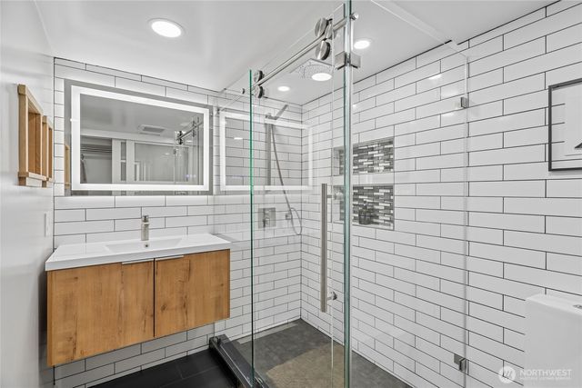 12905 Standring Lane SW, Burien, WA 98146