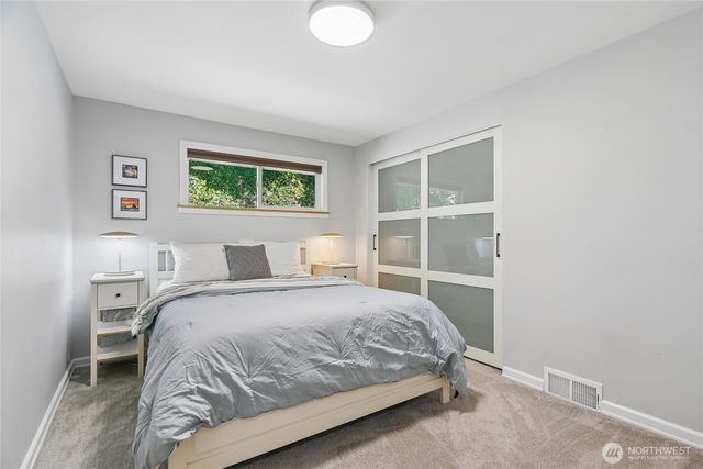 12905 Standring Lane SW, Burien, WA 98146