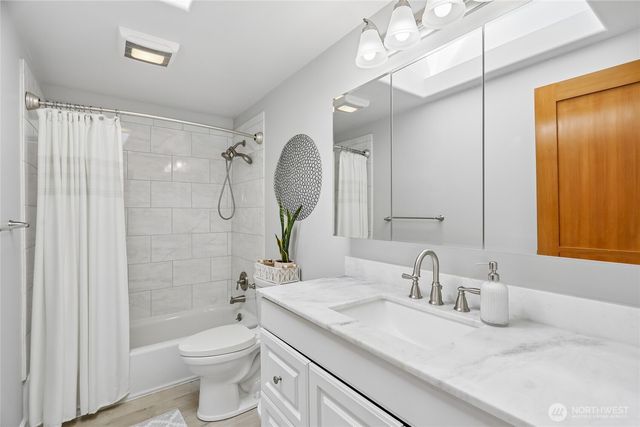 12905 Standring Lane SW, Burien, WA 98146