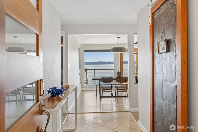 12905 Standring Lane SW, Burien, WA 98146
