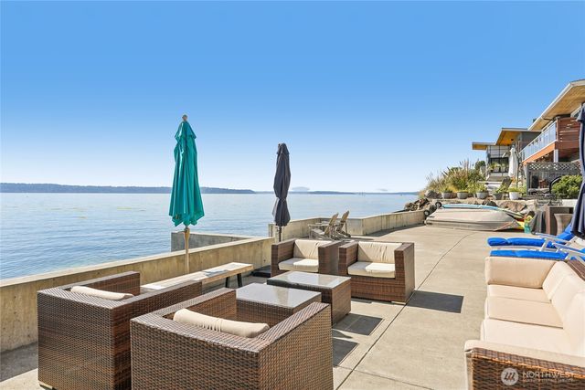 12905 Standring Lane SW, Burien, WA 98146