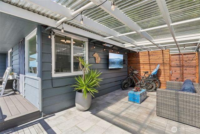 12905 Standring Lane SW, Burien, WA 98146