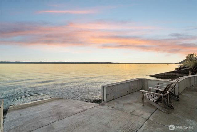 12905 Standring Lane SW, Burien, WA 98146