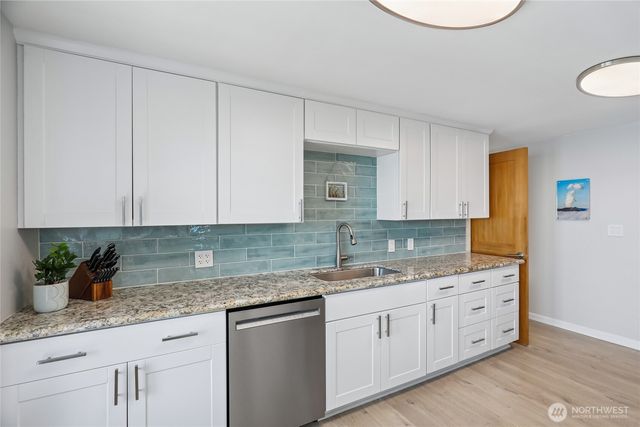 12905 Standring Lane SW, Burien, WA 98146