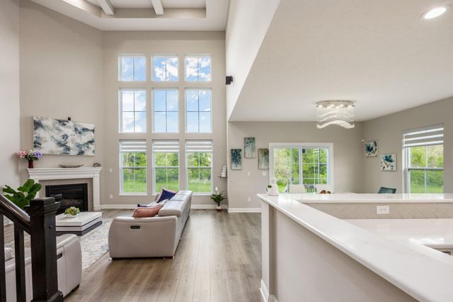 10692 Pearl Creek Drive, Plain City, OH 43064