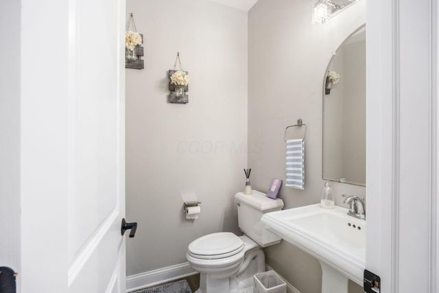 10692 Pearl Creek Drive, Plain City, OH 43064