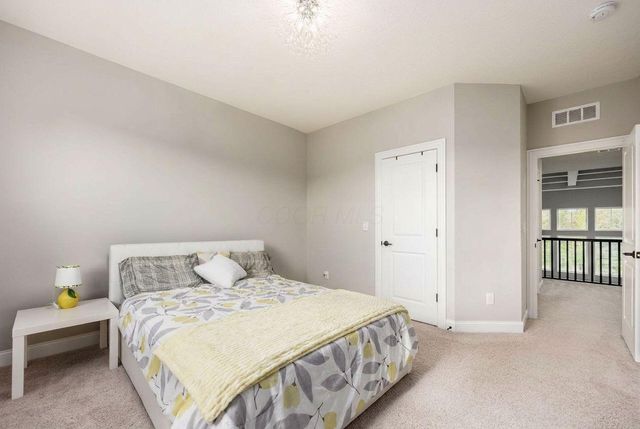 10692 Pearl Creek Drive, Plain City, OH 43064