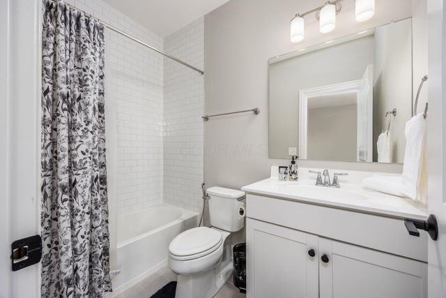 10692 Pearl Creek Drive, Plain City, OH 43064
