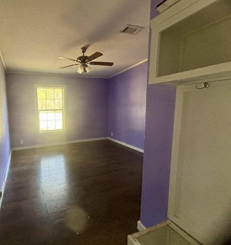 39 County Road 2801, Cleveland, TX 77327