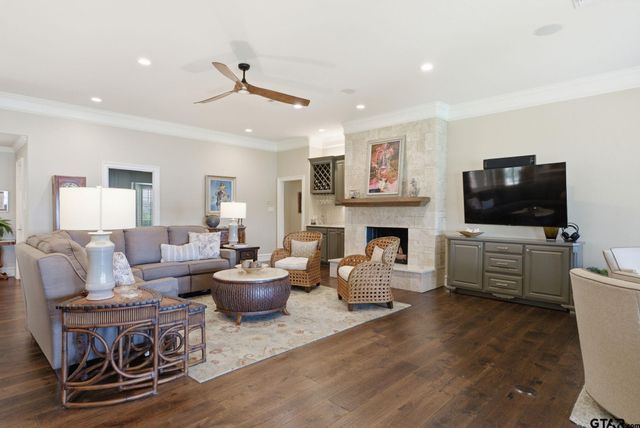 130 Marina Dr, Bullard, TX 75757