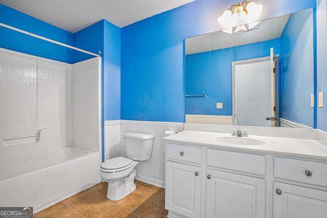 3745 PARK HILL Circle, Loganville, GA 30052