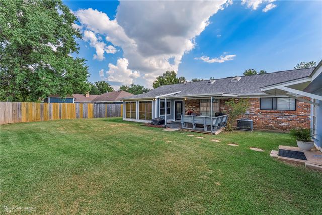 1431 Fox Street, Bossier City, LA 71112