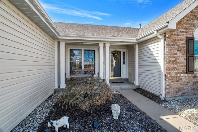 2088 Avalon Ridge Circle, Fenton, MO 63026