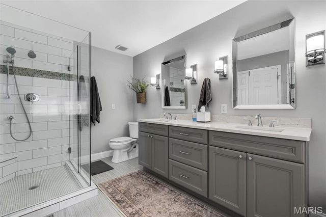 2088 Avalon Ridge Circle, Fenton, MO 63026