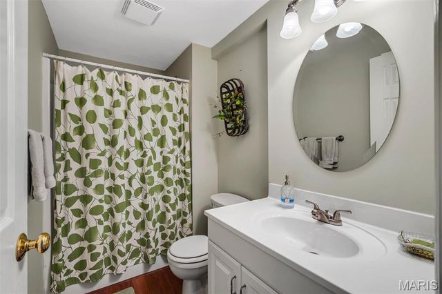 2088 Avalon Ridge Circle, Fenton, MO 63026