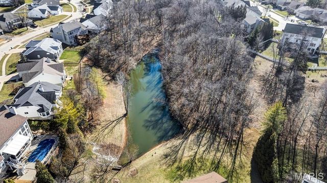 2088 Avalon Ridge Circle, Fenton, MO 63026