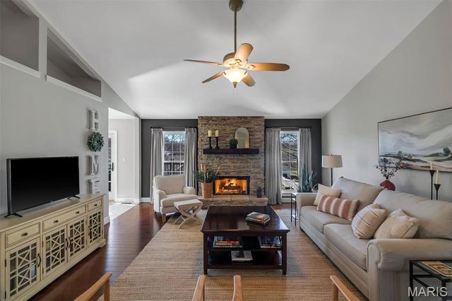 2088 Avalon Ridge Circle, Fenton, MO 63026