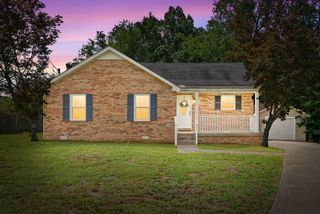 2701 E Copeland Court, Clarksville, TN 37042