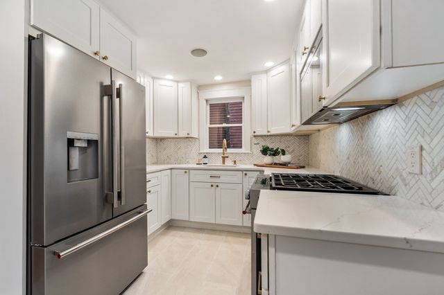 12 Salem St, Cambridge, MA 02139