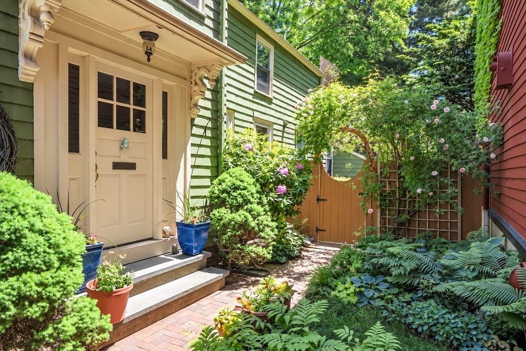 12 Salem St, Cambridge, MA 02139