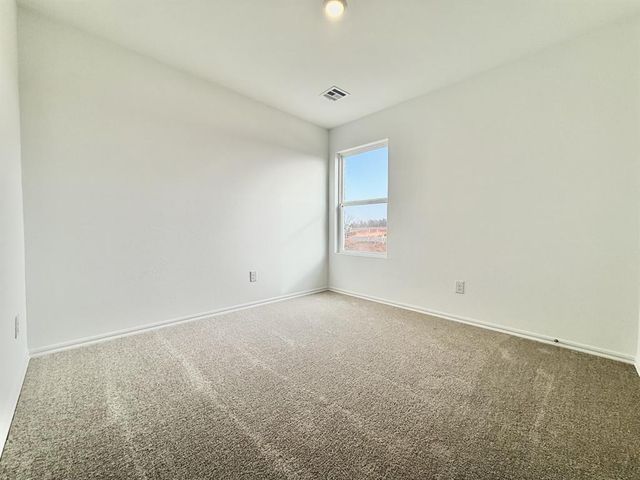 601 Hillsboro Drive, Noble, OK 73068