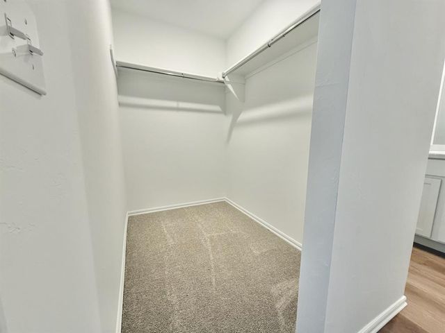 601 Hillsboro Drive, Noble, OK 73068