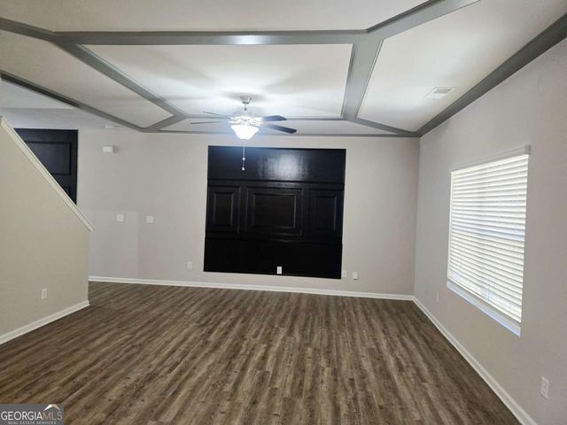 213 N Fortune Way, Dallas, GA 30157