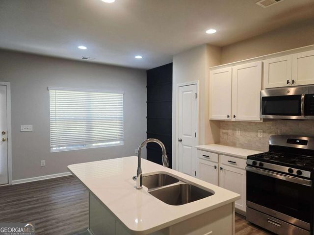 213 N Fortune Way, Dallas, GA 30157