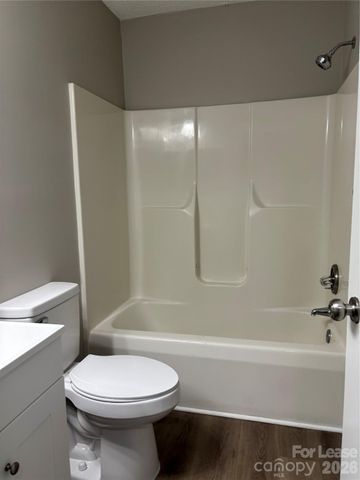 1000 Mt Holly Huntersville Road B, Charlotte, NC 28214