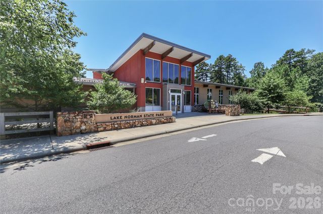 496 Kenway Loop, Mooresville, NC 28117
