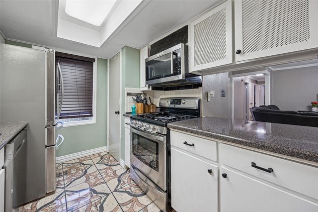 4138 Victoria Street, Irving, TX 75062